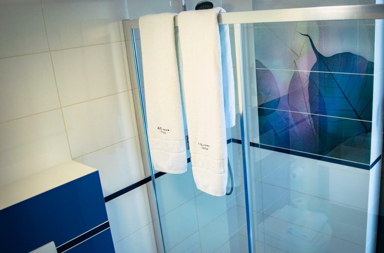 Axel Boutique Jacuzzi & Sauna Dziwnów 외부 사진